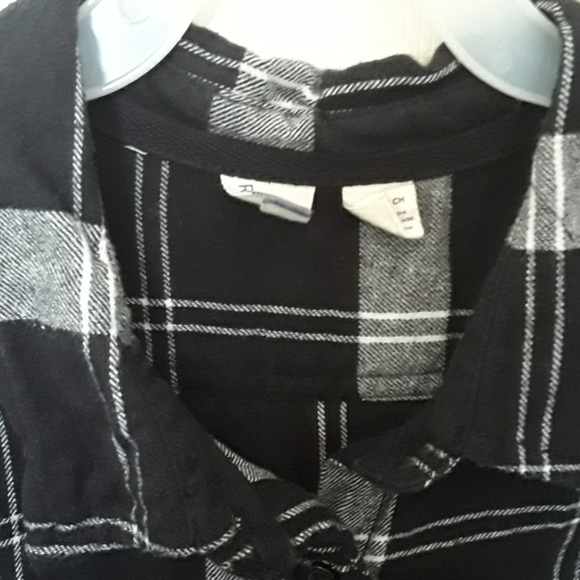 Roxy plaid black and grey shirt - Picture 2 of 5